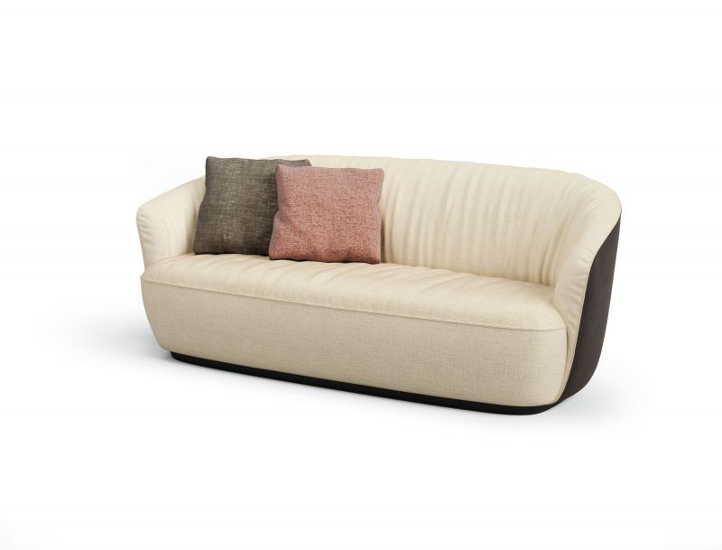 Ishino Sofa von Walter Knoll, cremefarben mit Kissen, modernes Design für Wohnzimmer.
